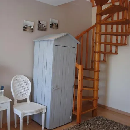 La Maison Sur L'eau Hotel