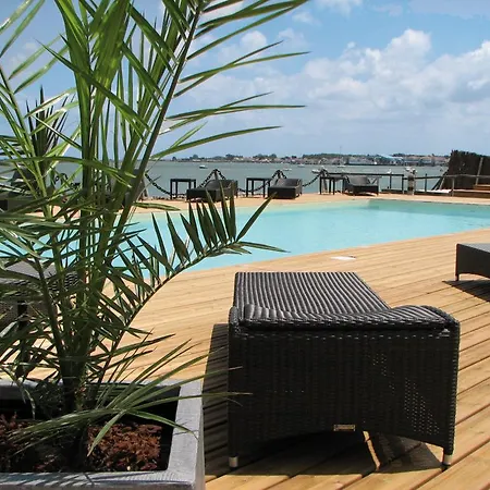 La Maison Sur L'eau Barbâtre