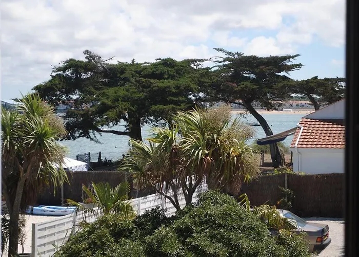 Hotel La Maison Sur L'eau