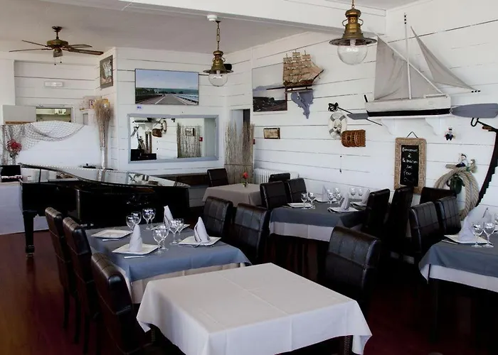 La Maison Sur L'eau Hotel