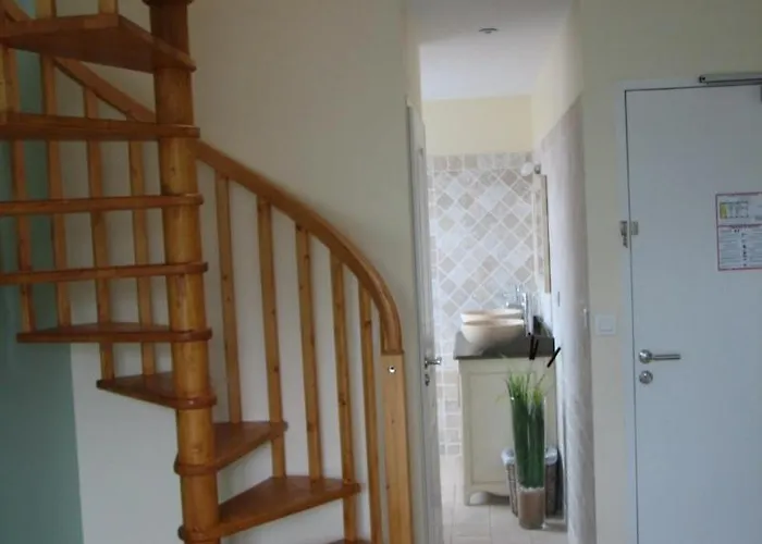 La Maison Sur L'eau 4*