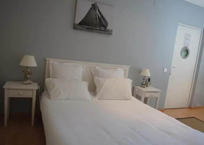 La Maison Sur L'eau 4*