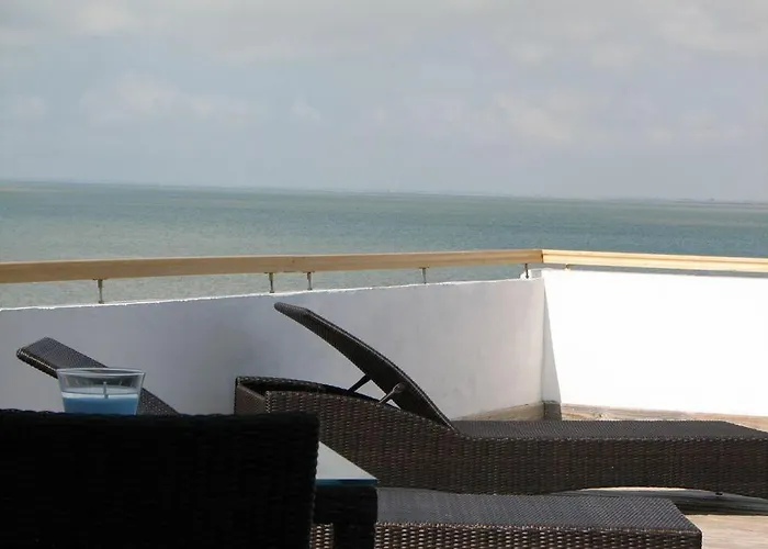 La Maison Sur L'eau 4*