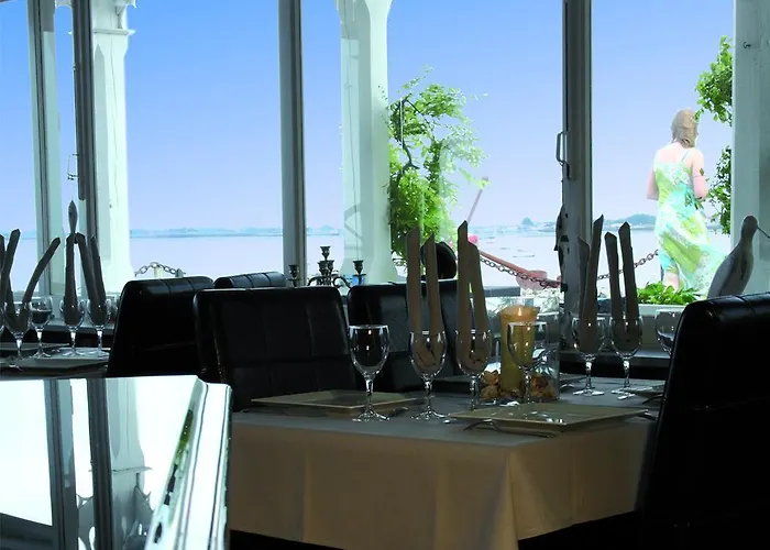 Hotel La Maison Sur L'eau Barbâtre